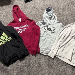 4 bundle of medium size hoodies